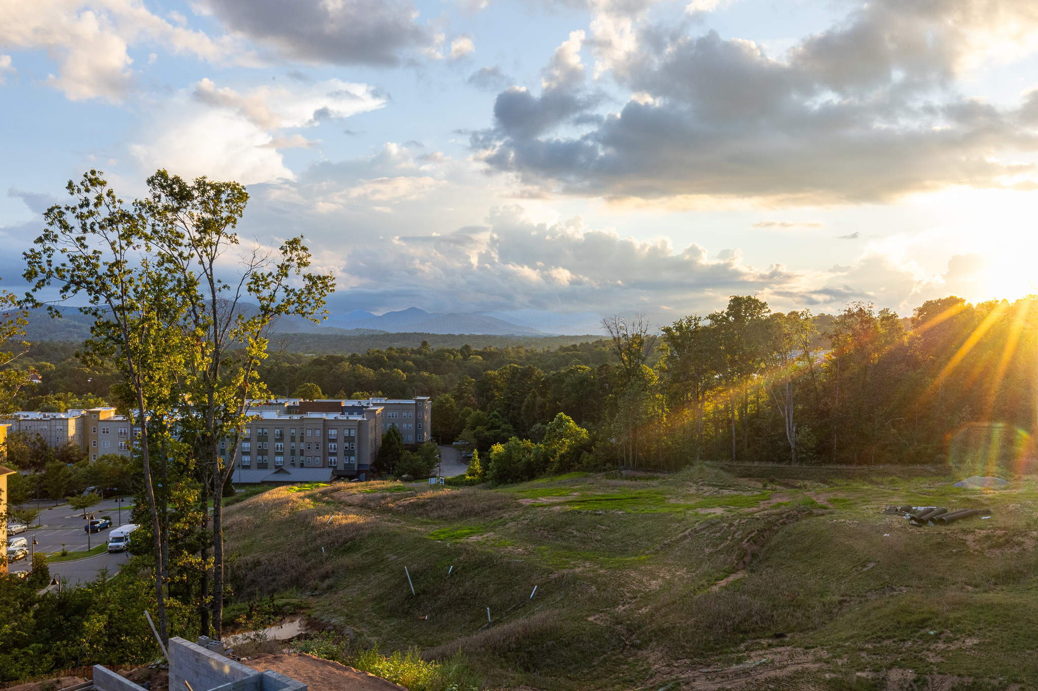 Reynolds Mountain green space and mountain views