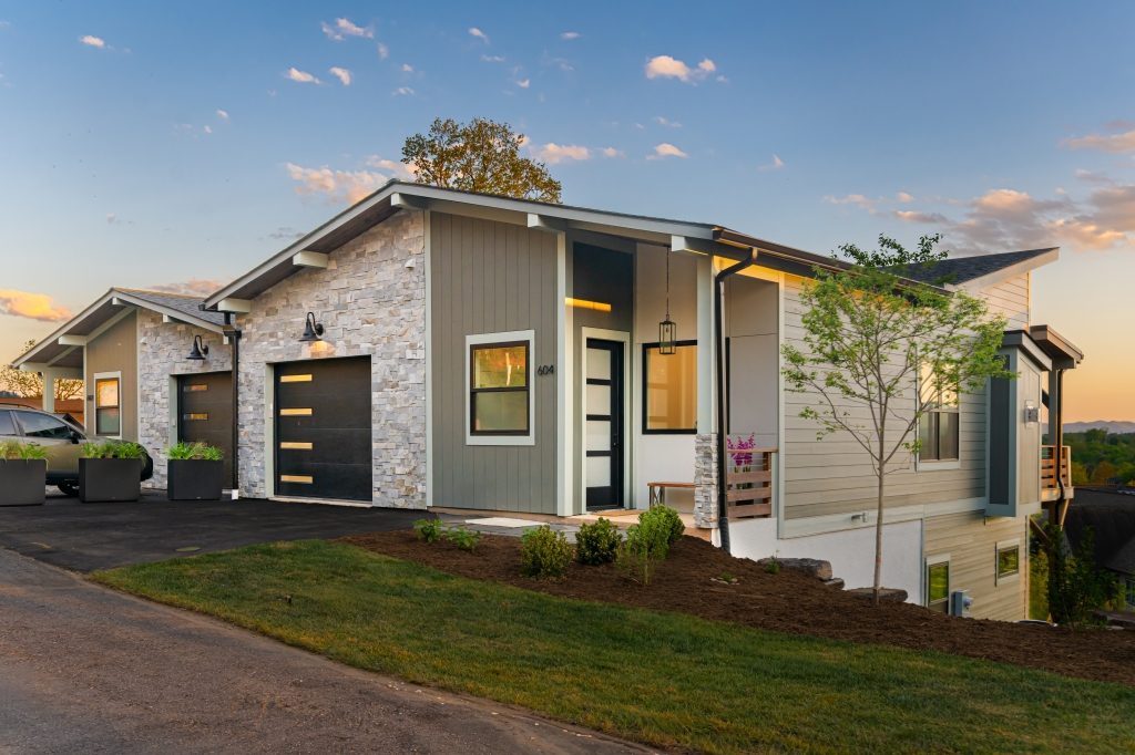 A finished Reynolds Mountain Villa at dusk — Buchanan custom-home quality, move-in ready