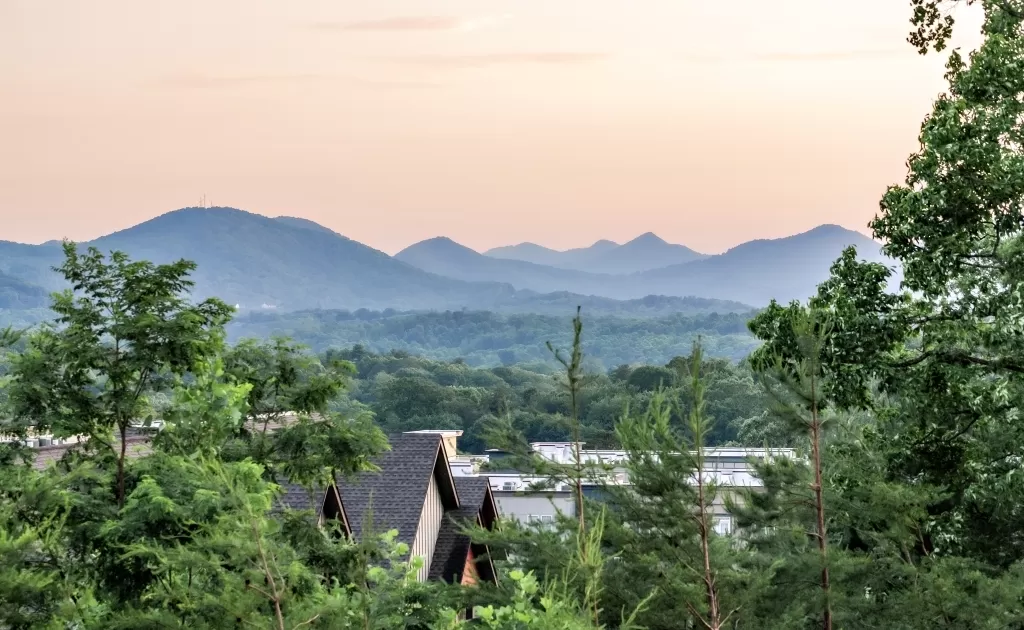 Sunset at Storybook Villas on Reynolds Mountain